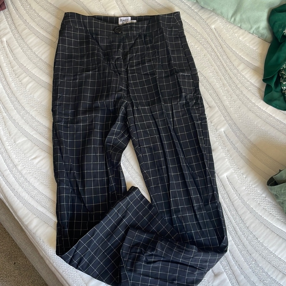 Princess Polly square pants